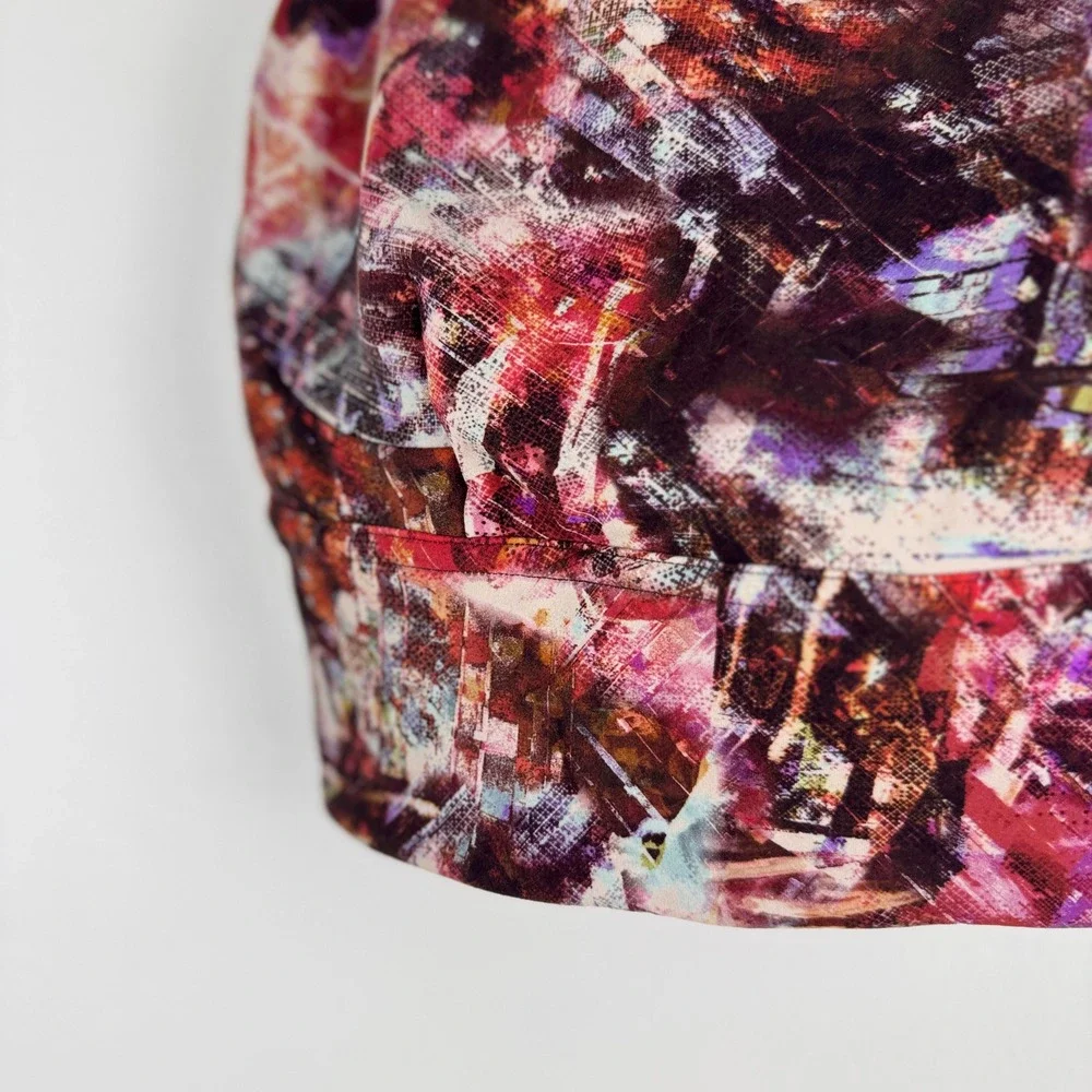 Lululemon Wunder Train Urbantricity Long Line Bra‎ Size 4 Abstract Print